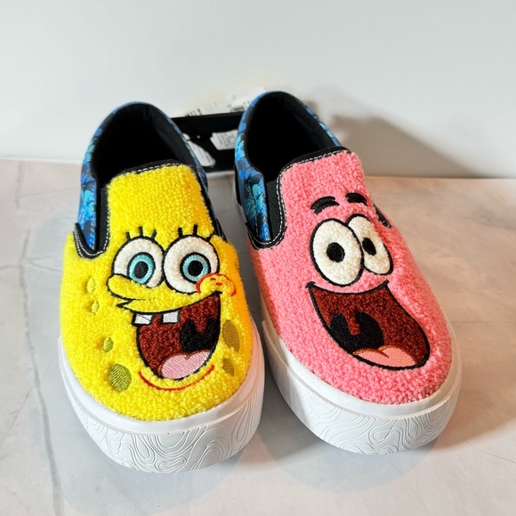 Kids SpongeBob & Patrick Slip-On Shoes NWT size 2 - Picture 1 of 6